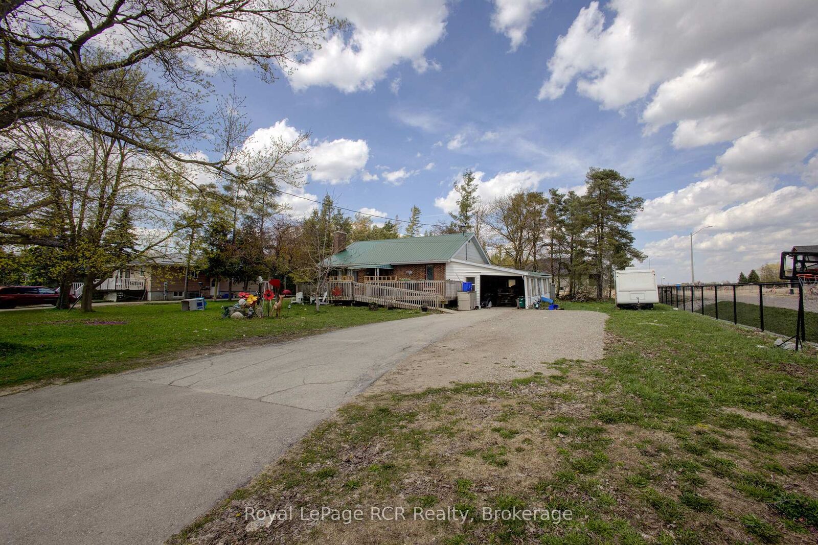 Property Photo: 460 Domville Street ON N0G 1A0