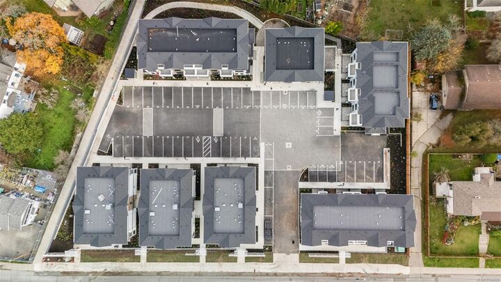 Property Photo: 4201 Tyndall Ave #4201 BC V8N 0C4