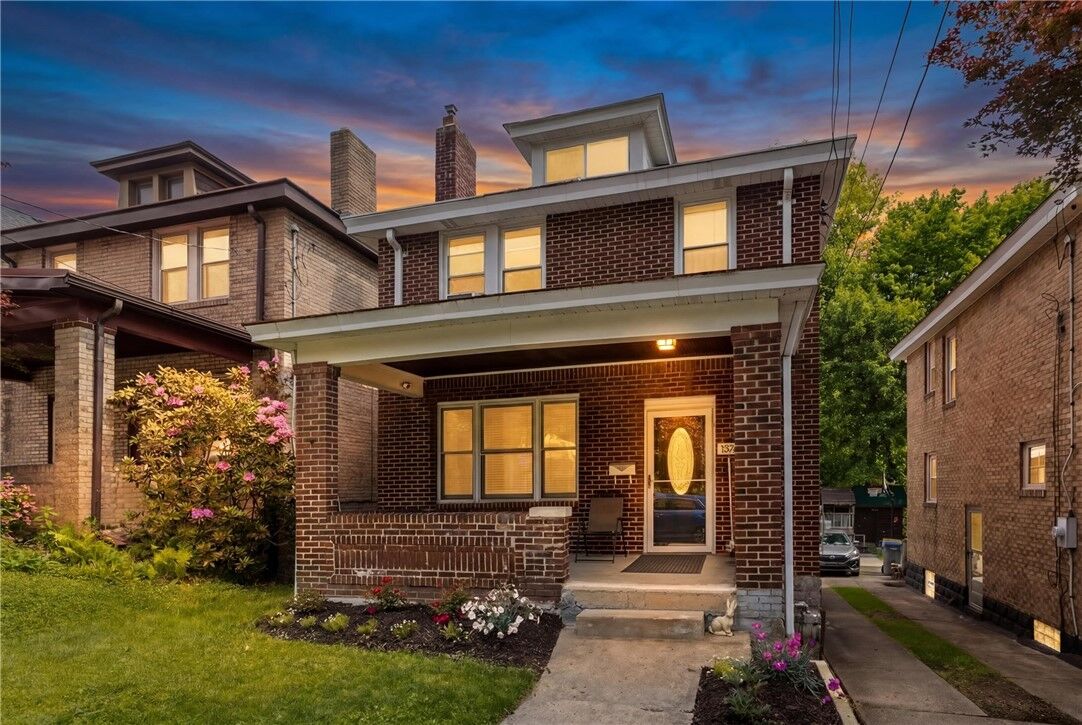 Property Photo:  906 Parkside Ave  PA 15228 