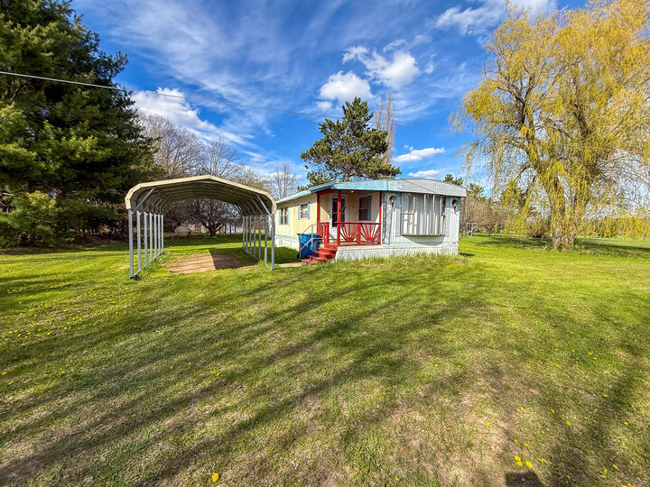 Property Photo:  612 Michelson Road  MI 48629 