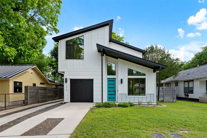 Property Photo: 1615 Holly Street 1 TX 78702