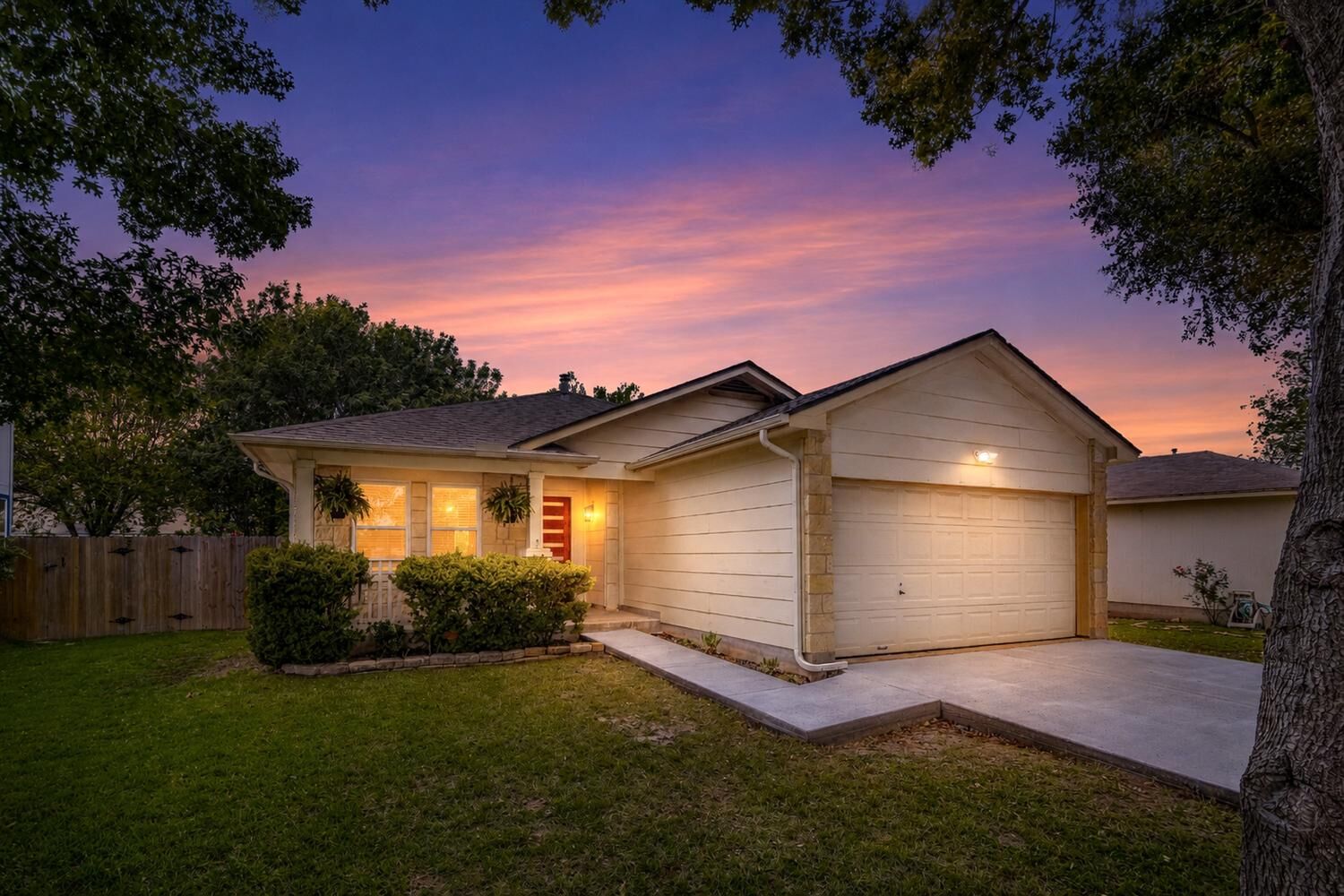 Property Photo:  8216 Flaxen Drive  TX 78747 