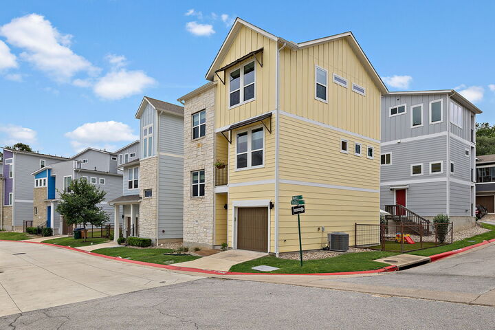 Property Photo: 1913 Teagle Drive TX 78741