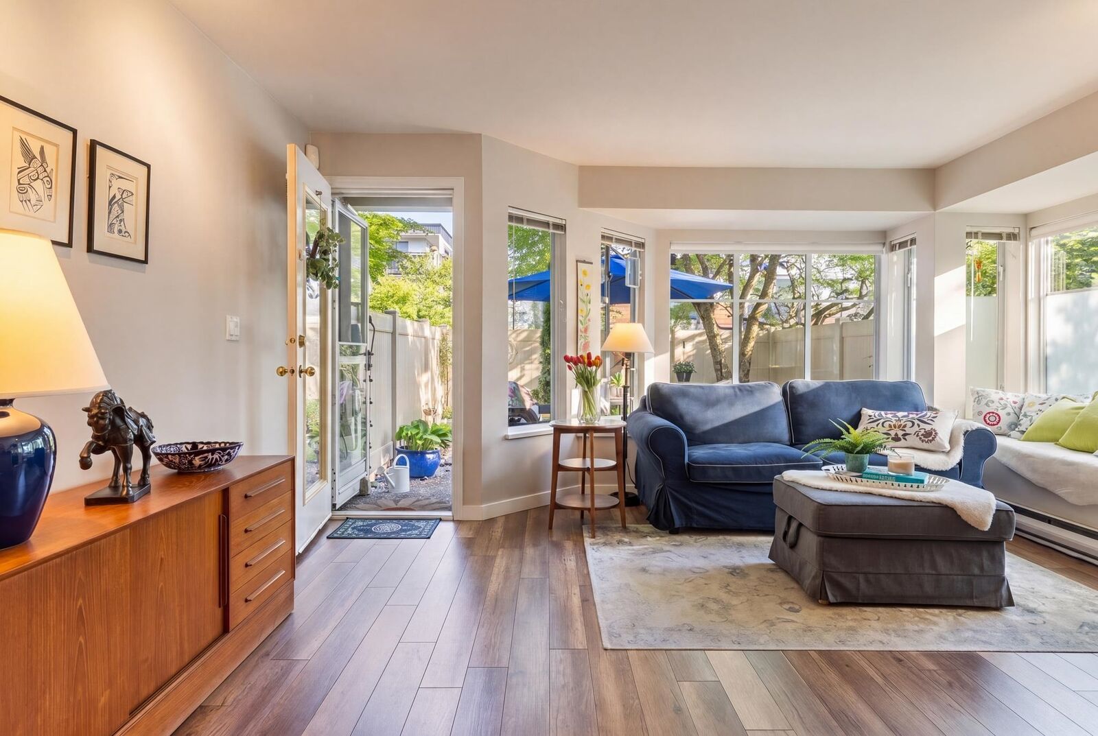 Property Photo:  131 W 20th Street 101  BC V7M 1Y2 