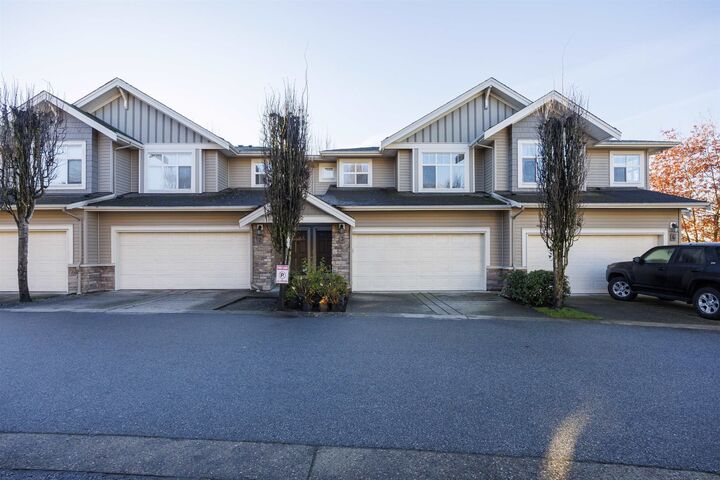 Property Photo: 11282 Cottonwood Drive 3 BC V2X 8W7