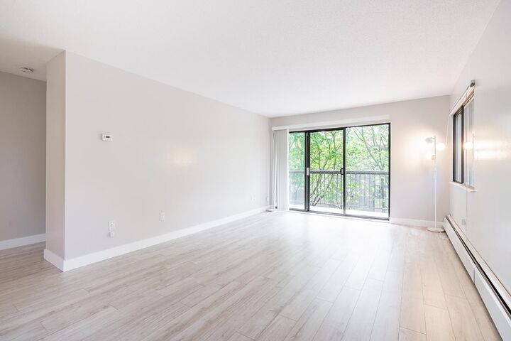 Property Photo:  15020 North Bluff Road 206  BC V4B 5A4 