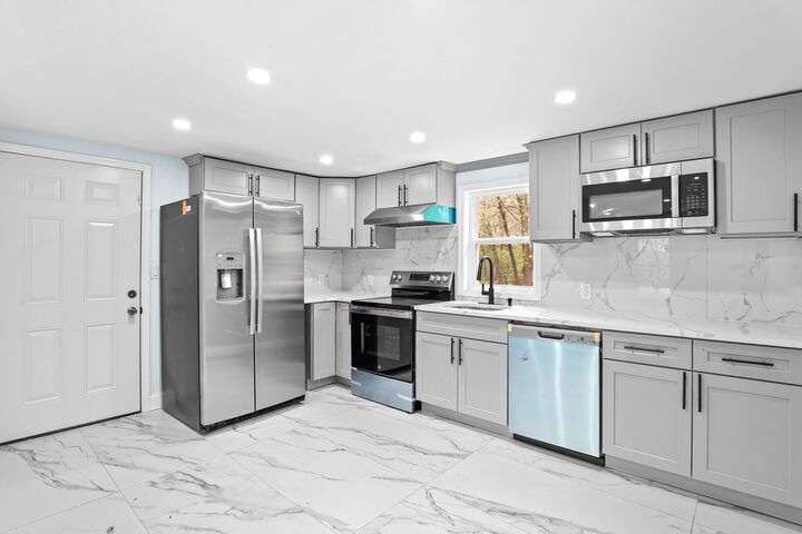 Property Photo:  18 Hancock Rd Road  NY 13833 