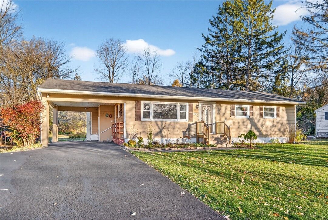 Property Photo:  303 Tareyton Drive  NY 14850 