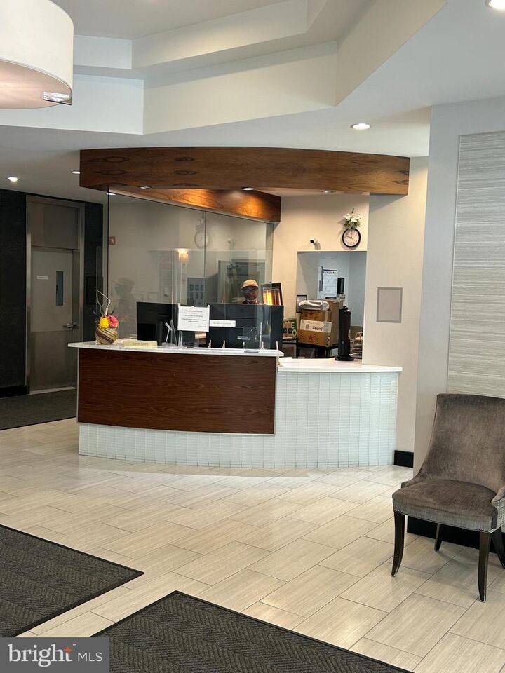 Property Photo:  1225 Martha Custis Drive 505  VA 22302 