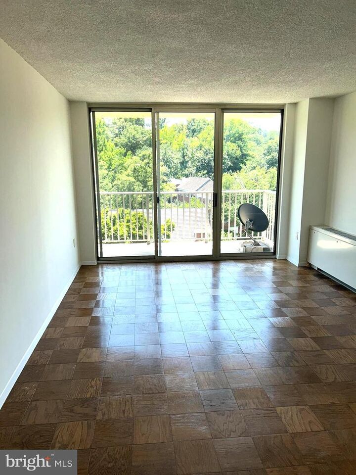 Property Photo:  1225 Martha Custis Drive 505  VA 22302 