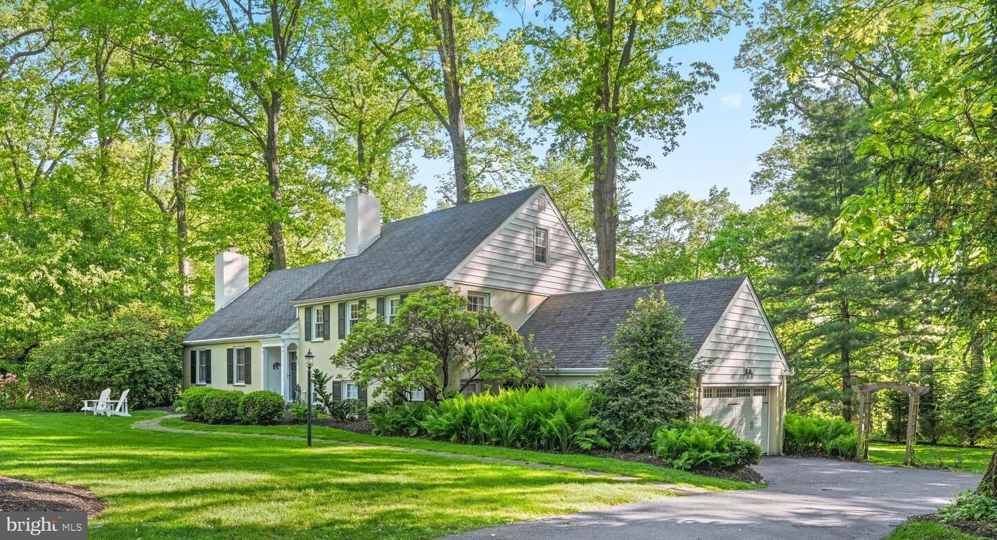Property Photo: 290 Forest Hills Circle PA 19333
