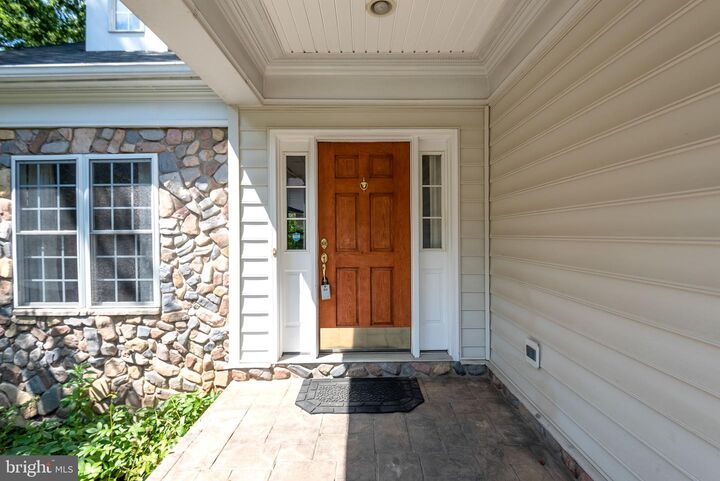 Property Photo:  2202 Sarah Woods Court  VA 22182 