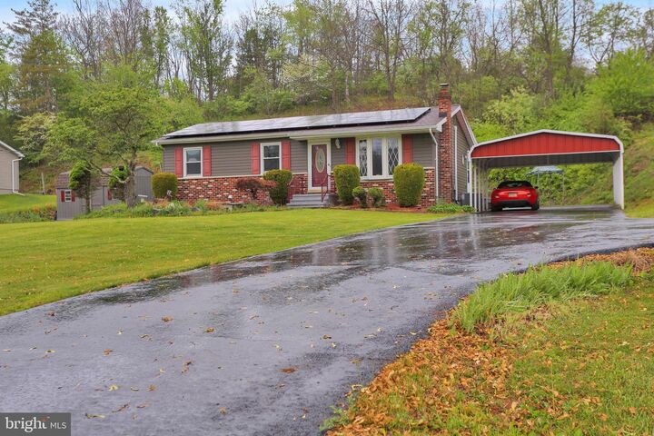 Property Photo:  183 E Adamsdale Road  PA 17961 