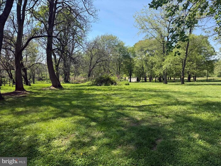 Property Photo:  17 Old Mill Road  PA 19320 
