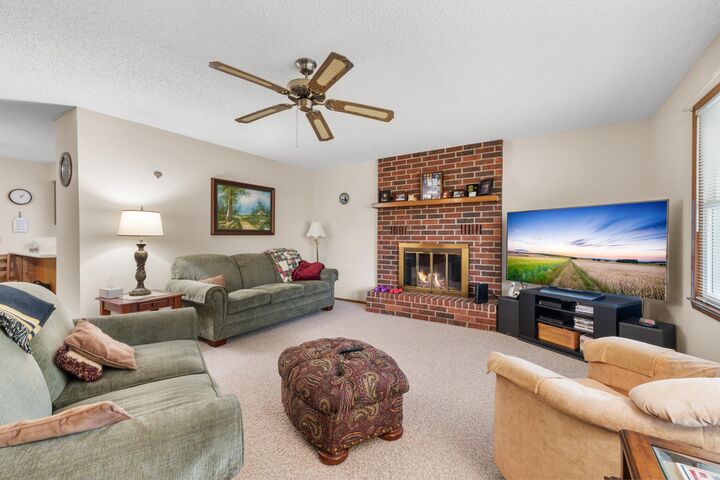Property Photo:  1919 Ivy Lane  AR 72653 