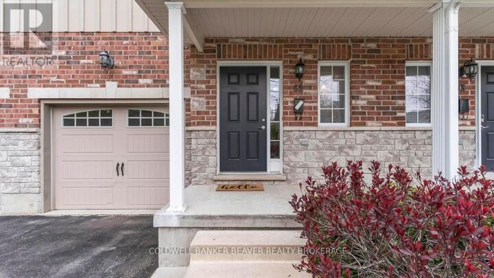 Property Photo:  65 Orchard Street 11  ON N6J 2R4 