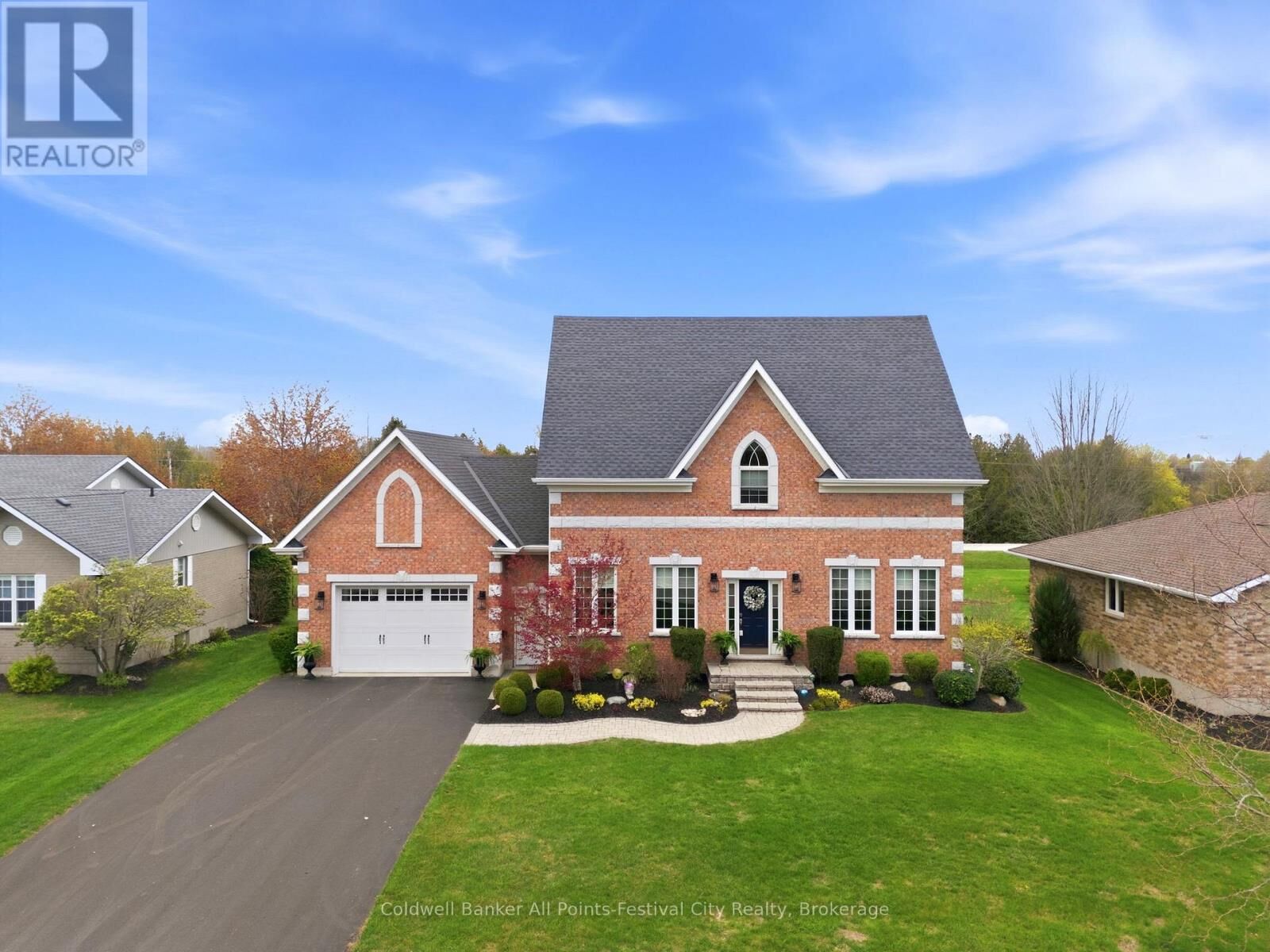 Property Photo:  36603 Maitland Avenue  ON N7A 3Y1 