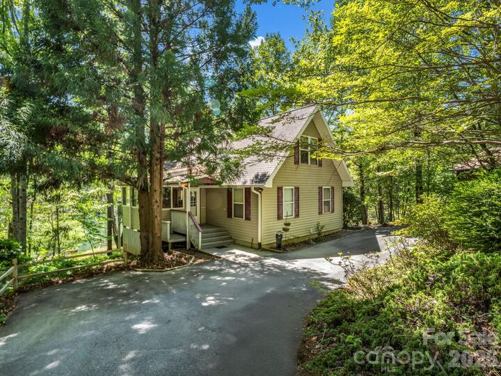 Property Photo:  268 Mallard Road  NC 28746 