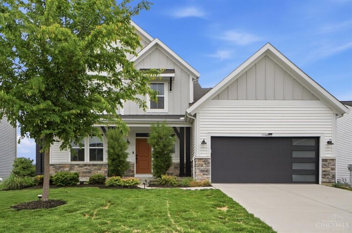 Property Photo:  1560 Englewood Court  OH 45039 