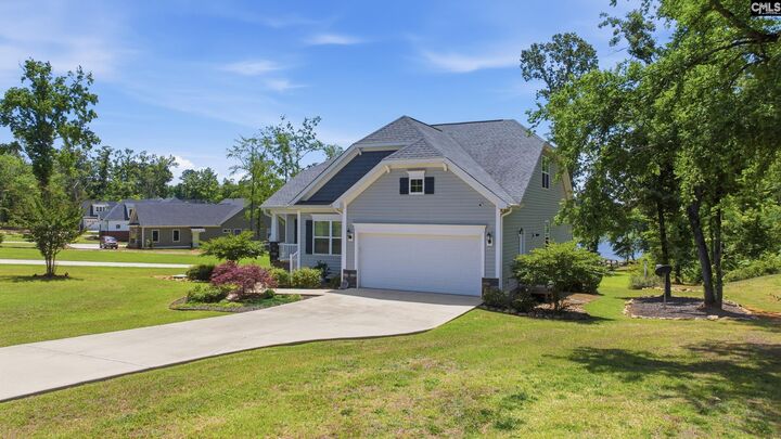 Property Photo:  105 Somerset Court  SC 29070 
