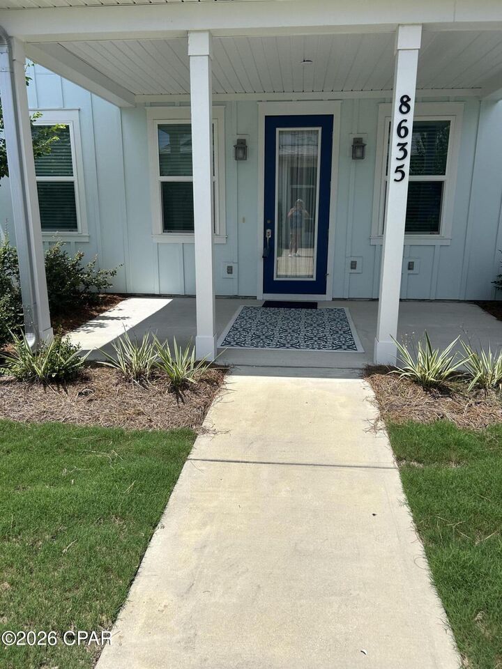 Property Photo: 8635 Conch Shell Court FL 32413