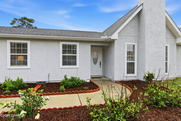 Property Photo:  113 Cape Circle  FL 32413 