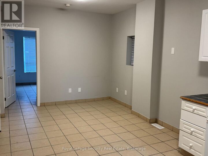Property Photo:  1136 Dufferin Street Main  ON M6H 4B6 