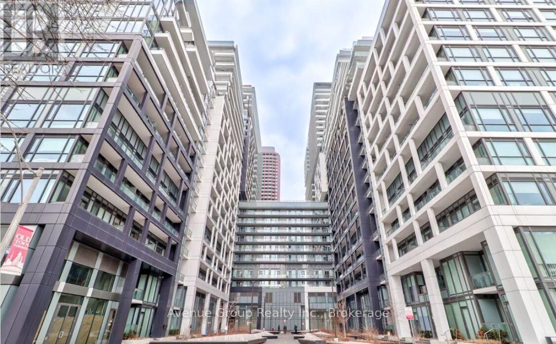 Property Photo:  70 Princess Street 1210  ON M5A 0X6 