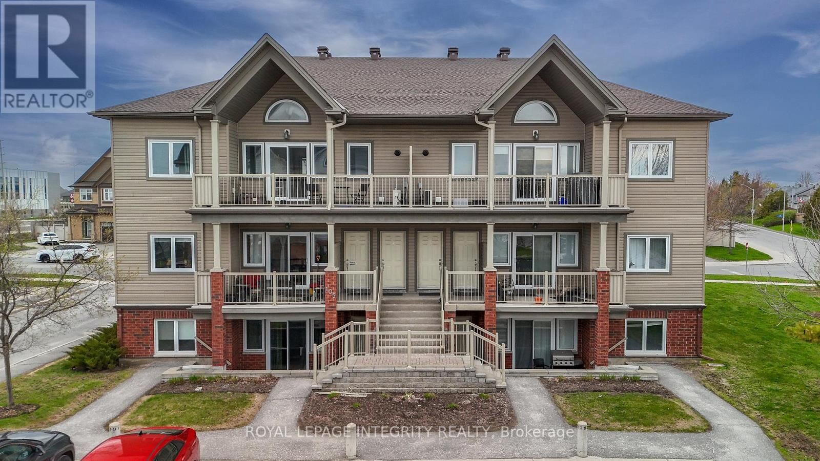 Property Photo:  105 Fraser Fields Way K  ON K2J 5V1 