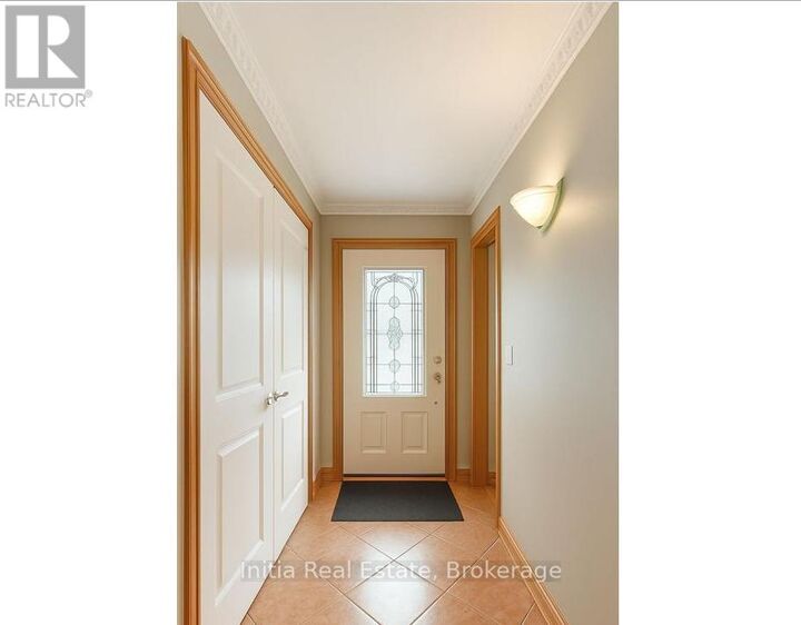 Property Photo:  216 Highbury Avenue North  ON N5Z 2W7 