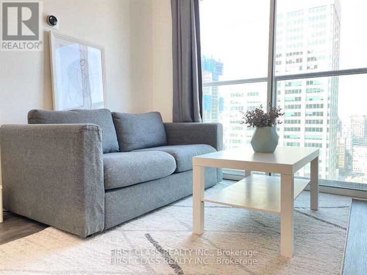 Property Photo:  8 Park Road 3101  ON M4W 3S5 