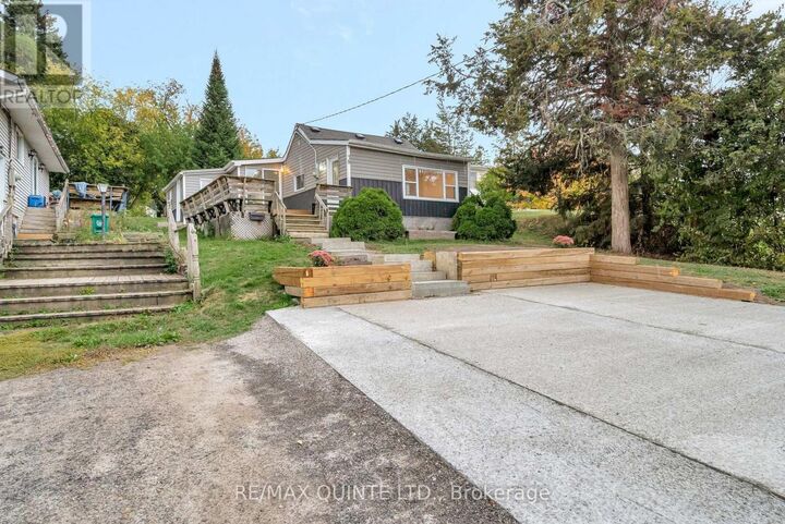 Property Photo:  78 Wallbridge Cres Crescent  ON K8P 1Z4 