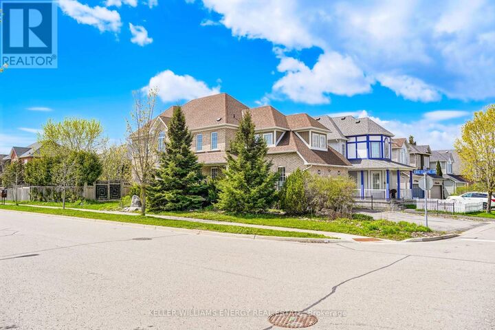 Property Photo:  51 Divine Drive  ON L1R 2T5 