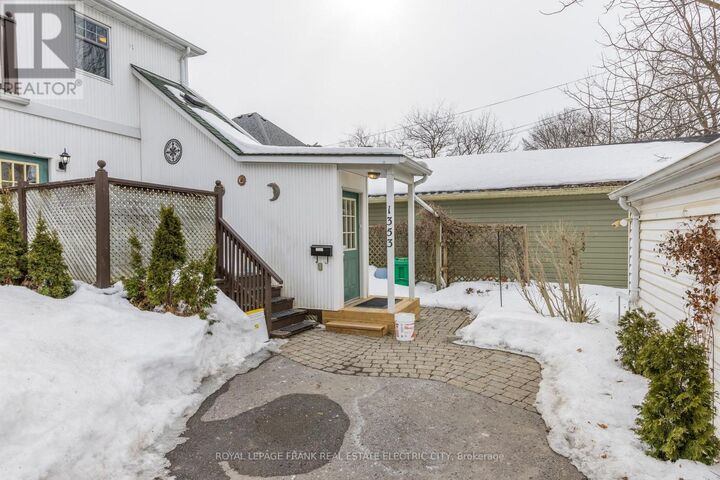 Property Photo:  1353 Monaghan Road  ON K9J 5M2 