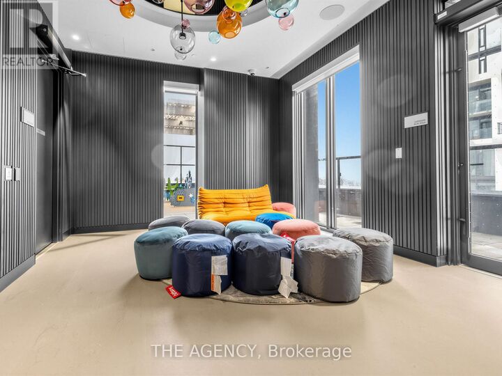 Property Photo:  20 Soudan Avenue Ph03  ON M4S 0E2 