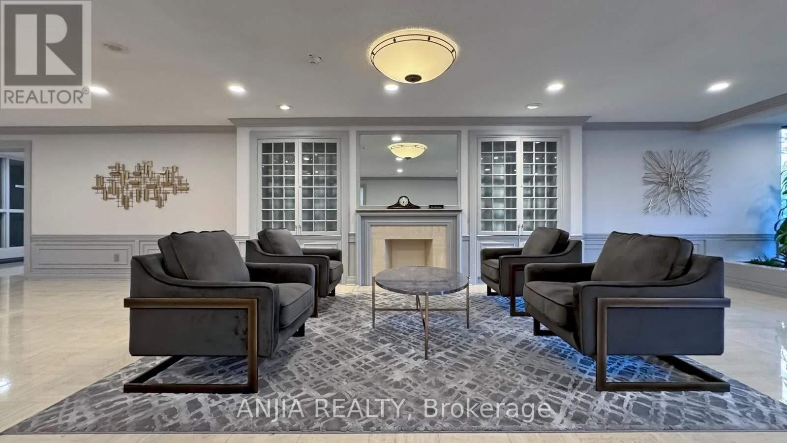 Property Photo:  225 Bamburgh Circle 512  ON M1W 3X9 