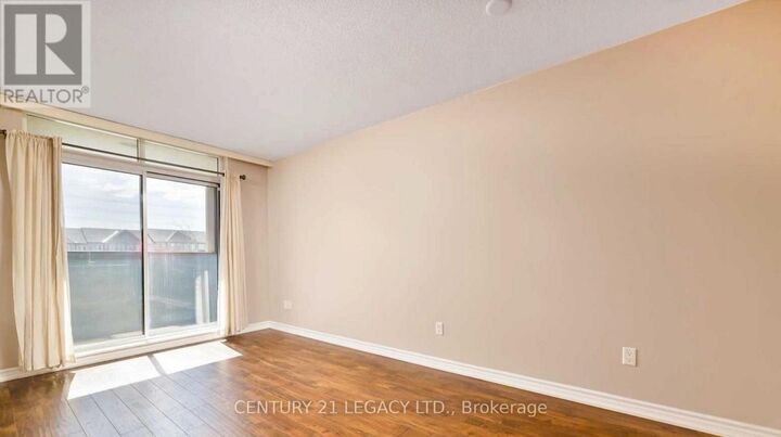 Property Photo:  220 Forum Drive 202  ON L4Z 4K1 