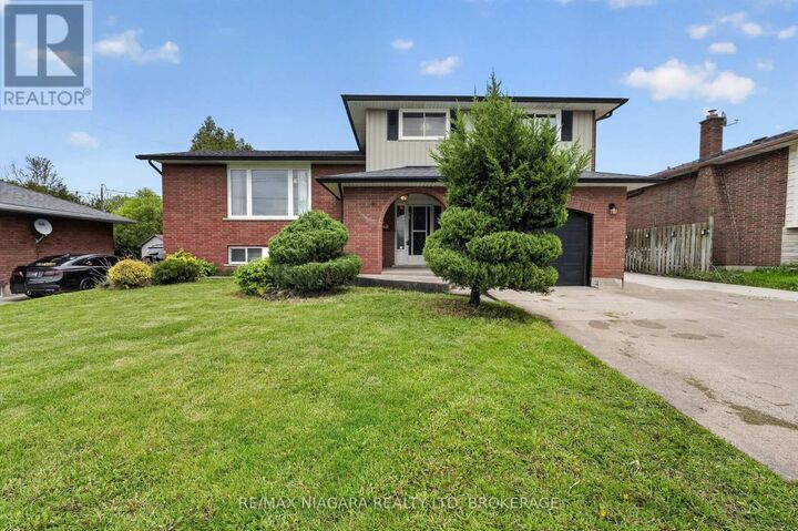 Property Photo:  6 Collier Road North  ON L2V 2W9 
