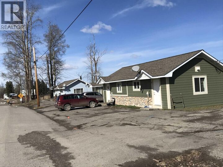371 Douglas Street — photo 1