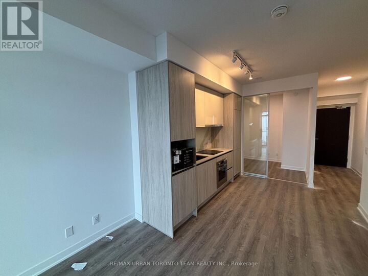 Property Photo:  180 Front Street East 4109  ON M5A 0A9 
