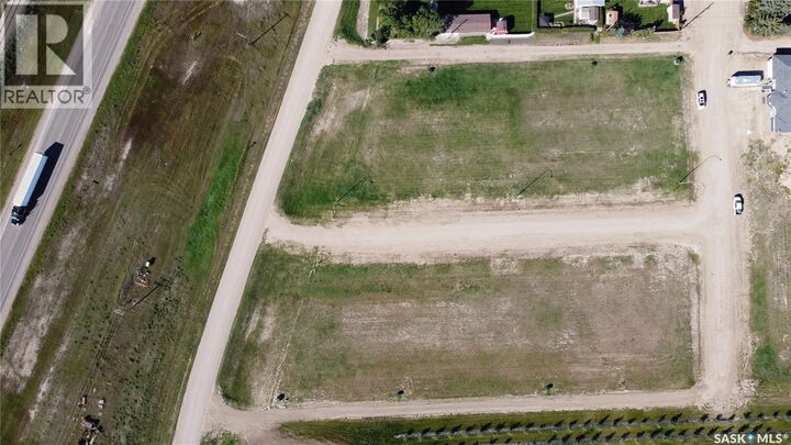 Property Photo:  202 4th Street E  SK S0G 3S0 