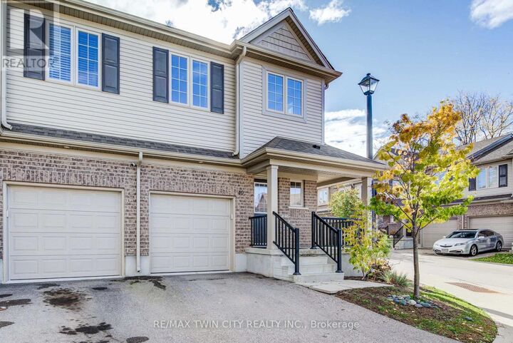Property Photo:  50 Pinnacle Drive 40  ON N2P 1C5 