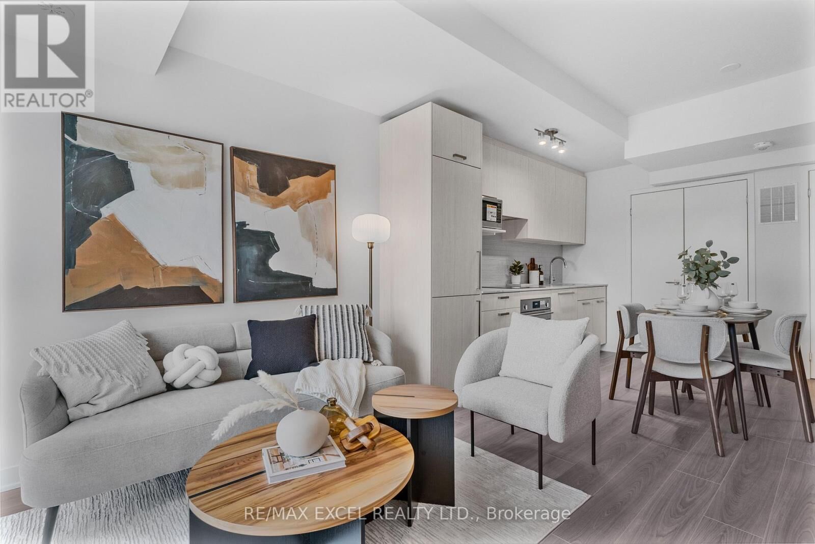 Property Photo:  73 Curlew Drive 33  ON M3A 0B1 