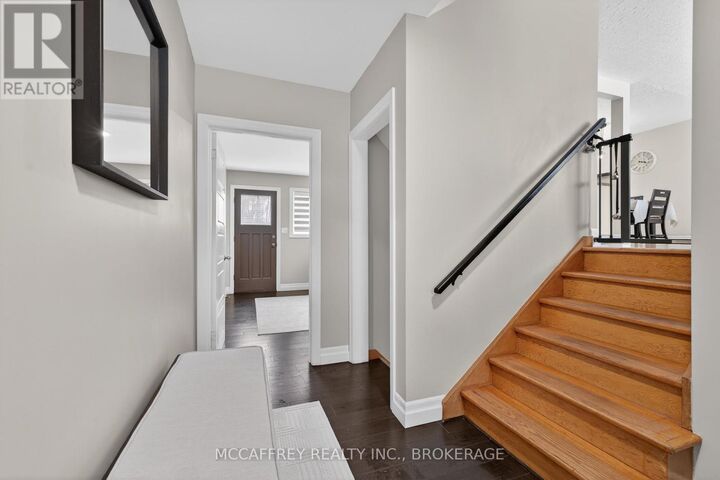 Property Photo:  31 Meadowvale Avenue  ON K8N 4N7 