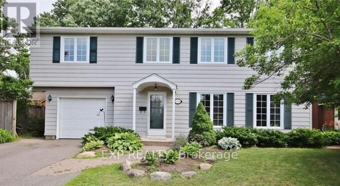 Property Photo:  1326 Fontenay Crescent  ON K1V 7K8 