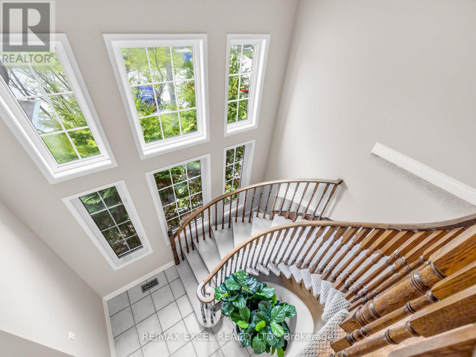 Property Photo:  103 Baywell Crescent  ON L4G 7M5 