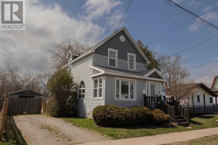 Property Photo: 75 Walnut St ON P6B 2E4