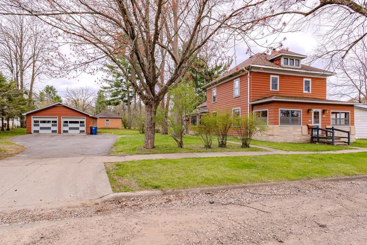 Property Photo: 1403 Water Street WI 54452