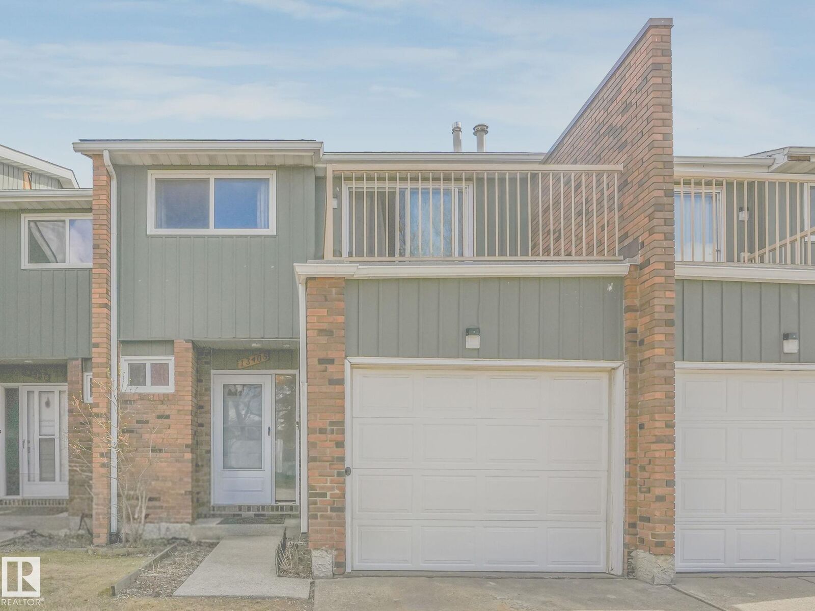 Property Photo:  13405 40 St NW  AB T5A 3L9 