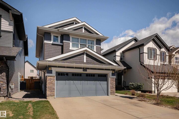 Property Photo:  3222 Chernowski Way SW  AB T6W 4G4 